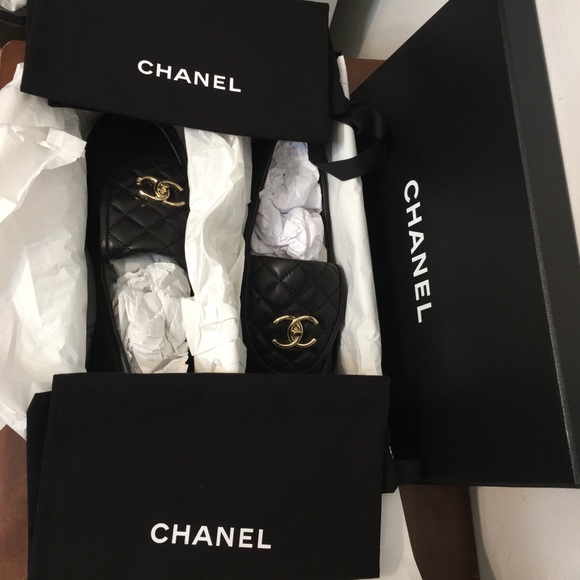 Chanel Quilted Flap TurnLock CC Gold Logo Loafer. Size 37C . Serial No DG36646 - Picture 15 of 16